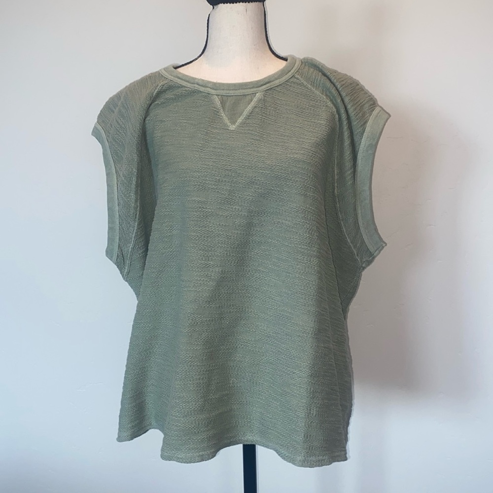 🎈Universal Thread Textured Sleevless Crop Top Various Sizes, Sage Green, NWT